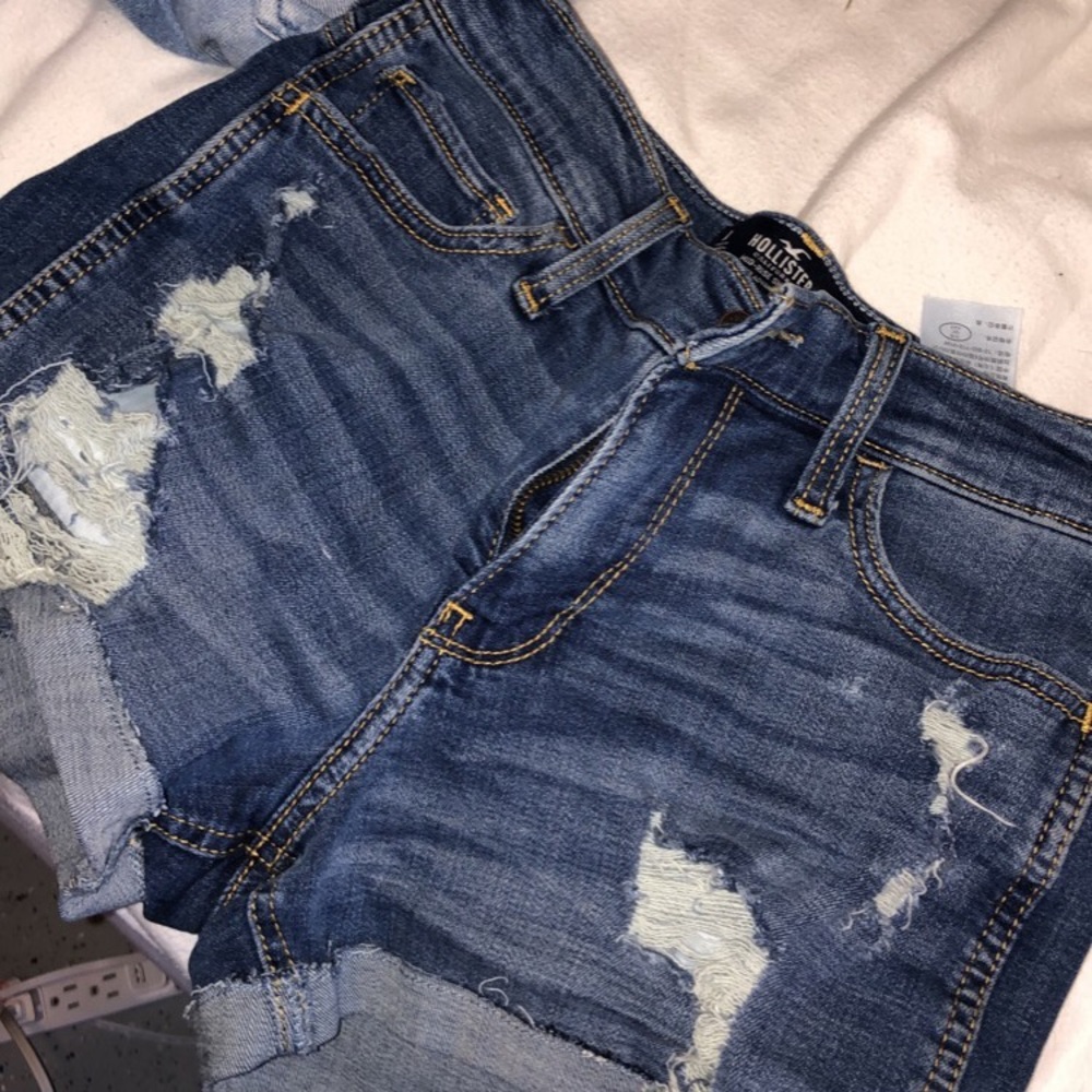 Hollister Midrise Shorts